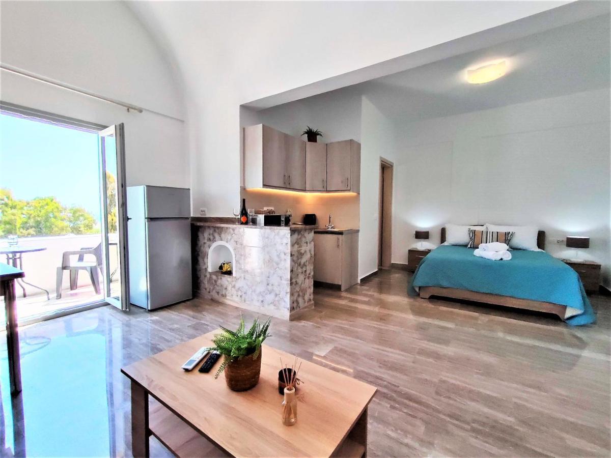 Apartment Elpida Santorini